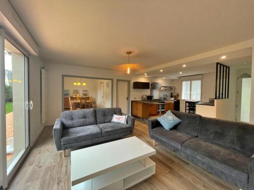 Guidel Casa | La Libellule, Maison de 3 chambres, proche du centre ville et à 8 min des plages