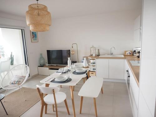 La Londe-les-Maures Apartamento | La Londe La Mer : appartement proche plages & vue superbe sur les îles d'or