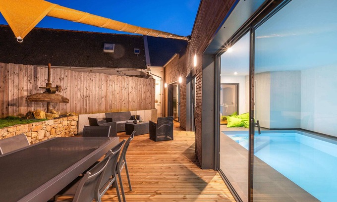 Tregunc Casa | La Longère du Verger, Maison de 200m2 Avec Piscine Intèrieure, et Plage à Pied
