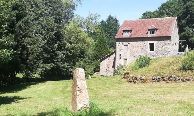 Saint-Martin-de-la-Mer Casa | La Louve au Moulin, en el parque Morvan
