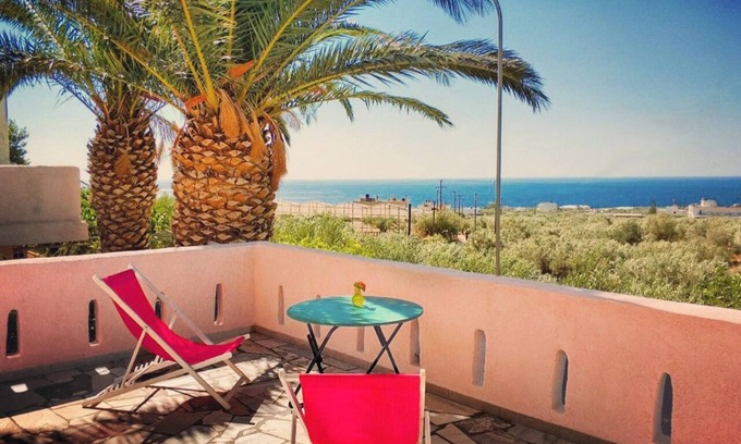Ferma Apartamento | Apartamento La Luna Blu "Owl", vista al mar, a 500 metros de la playa