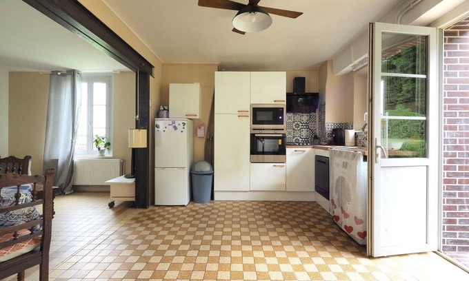 Marcilly-sur-Eure Casa | La Mésangère - Two Bedroom House, Sleeps 4