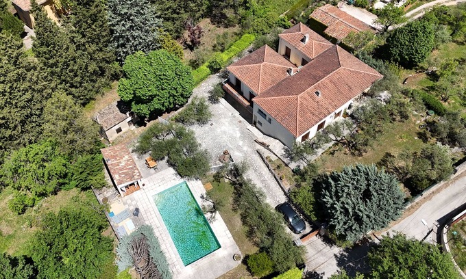 Brignoles Casa | La Magadorelle - Villa Spacieuse - 5 chb & Piscine