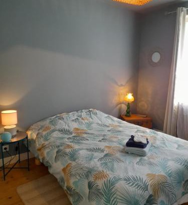 Le Vigean Casa | La maison aux volets bleus