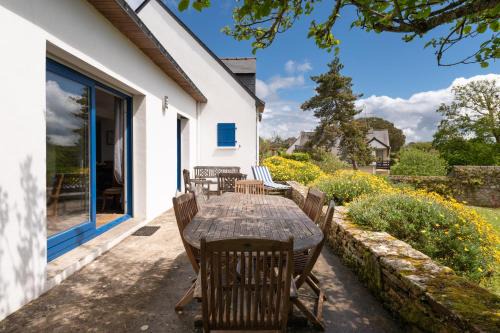 Arzon Casa | La maison aux volets bleus