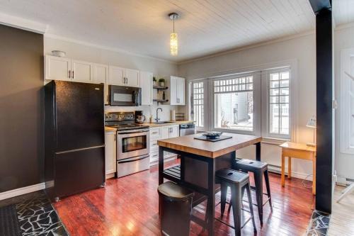 Quartier 5-4 Apartamento | La Maison bleue des Artistes