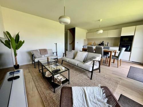 Dunkerque Centre Casa | La Maison Bleue, Jardin & Mer 300m