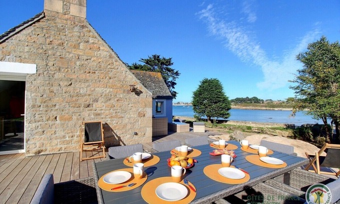 Tregastel Casa | La Maison Bleue - Tregastel