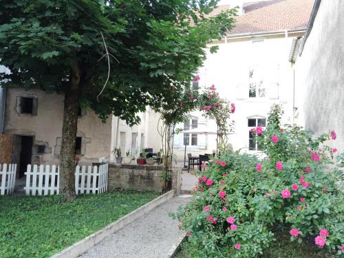 Neufchateau Cama Y Desayuno | La Maison d'Adèle
