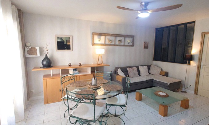 Meze Apartamento | Apartamento en planta baja a 50m del puerto ya 150m de la playa "2 **"
