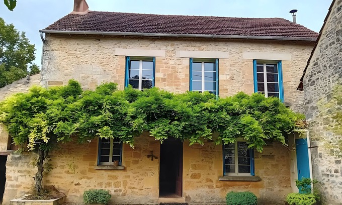 Meyrals Casa | La Maison de Carmensac – Encanto y tranquilidad en el corazón del Périgord Noir