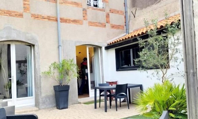 Richebourg - Saint-Clement Casa | La maison de Jade - Charming residence with parking lot