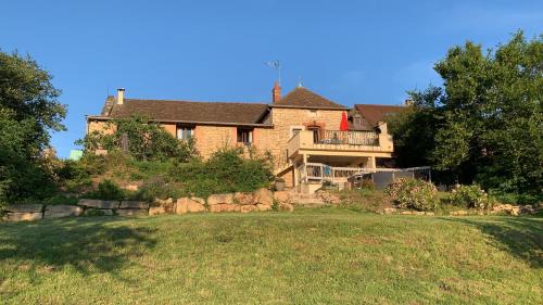 Vers Casa | La Maison de la Colline