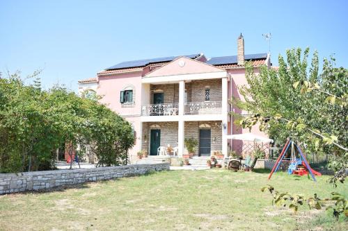 Molos Casa | La Maison de la Riviere