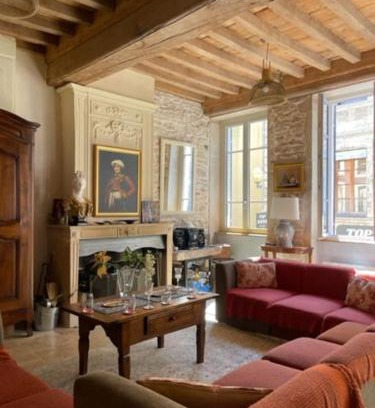 Tournus Casa | La maison de Lea, chambres d'hôtes de 14 couchages