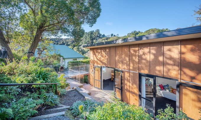 Akaroa Casa | La Maison de Manu Waiata - Akaroa Holiday Home