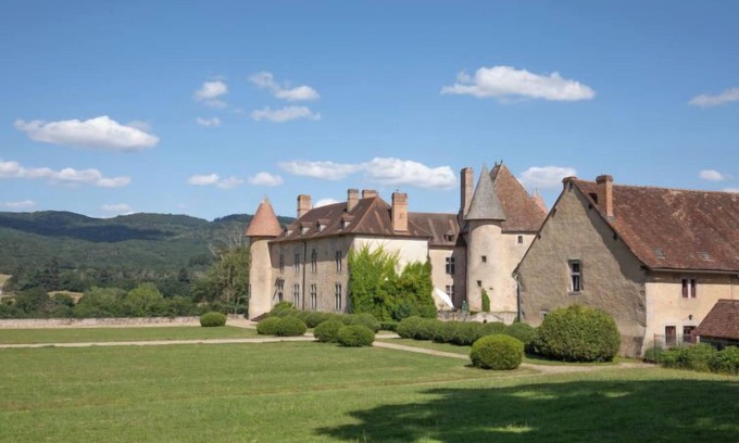 La Tagniere Casa | La Maison du Chateau by Interhome