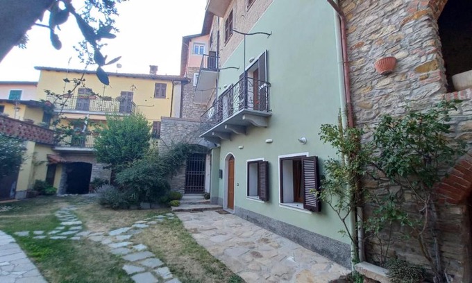 Cremolino Apartamento | La maison du château