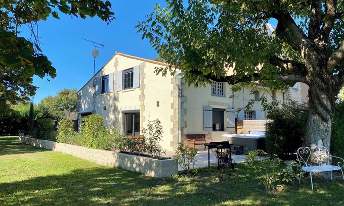 Galgon Casa | La Maison du Champ de Beaumont