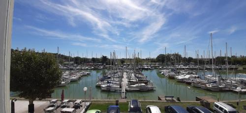 Mortagne-sur-Gironde Casa | La Maison du Port