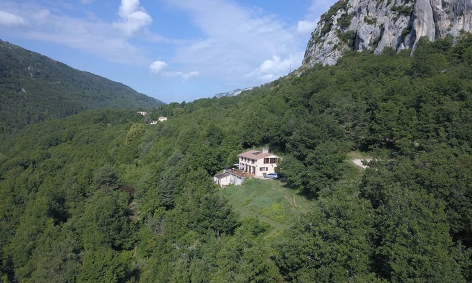 Greolieres Casa | Casa provenzal de campo con hermosas vistas al valle del lobo