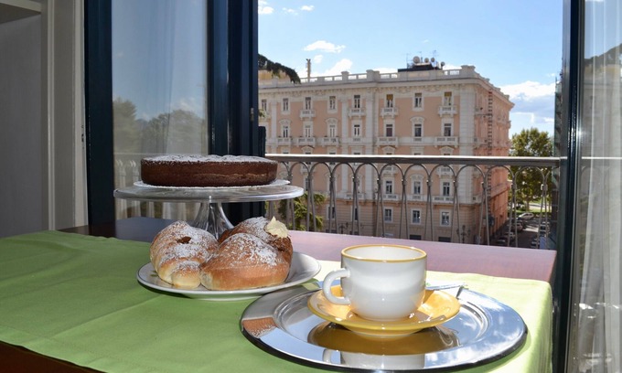 Historical Downtown Salerno Apartamento | La Maison du Paradis: apartamento con encanto en el corazón de Salerno