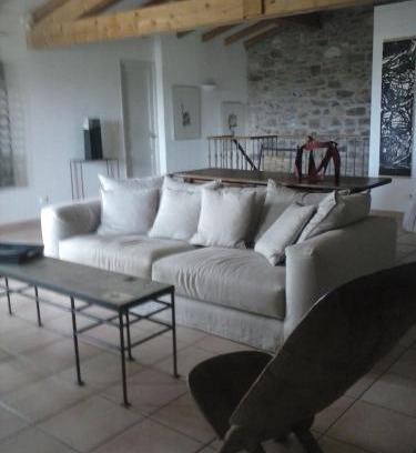 Conilhac-Corbieres Cama Y Desayuno | La Maison Du Ruisseau