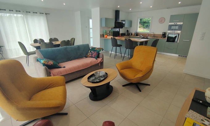 Bodilis Casa | La maison du Soleil 4* ☀️,completed in 2025,near RN12 with high-speed wifi