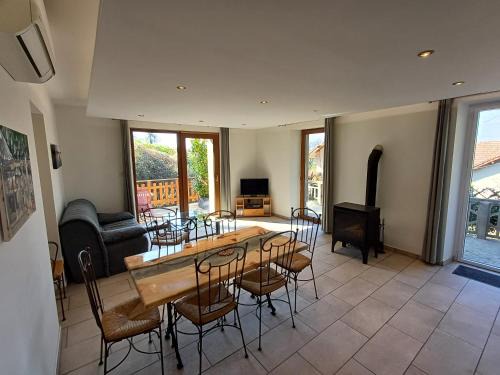 Serrieres-en-Chautagne Casa | La Maison Lhaaa !
