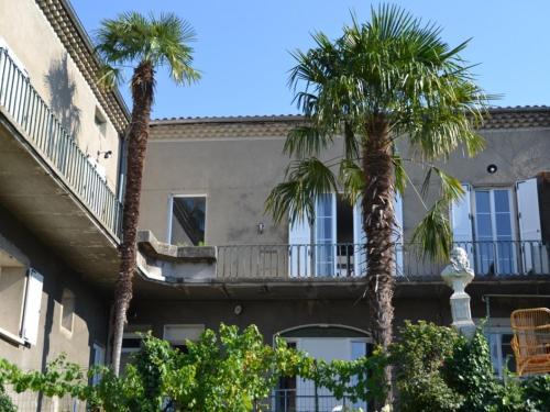 Privas Cama Y Desayuno | La Maison Jaffran, suite en ville