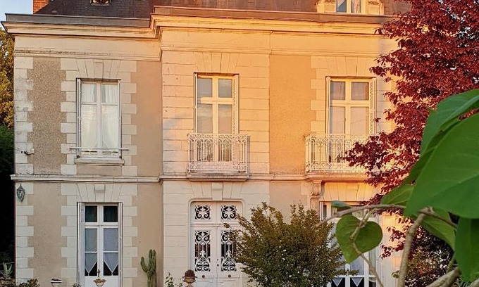 Blere Cama Y Desayuno | LA MAISON LEONARD