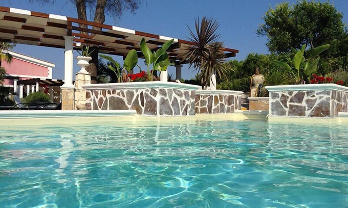 Ginosa Casa | La Maison Rouge Resort