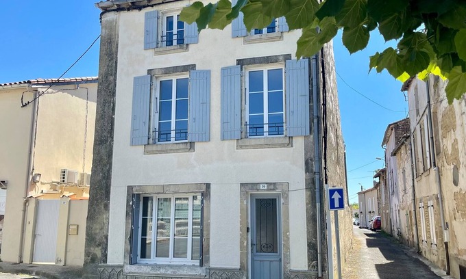 Aulnay Casa | La casa de Saint Pierre, Aulnay