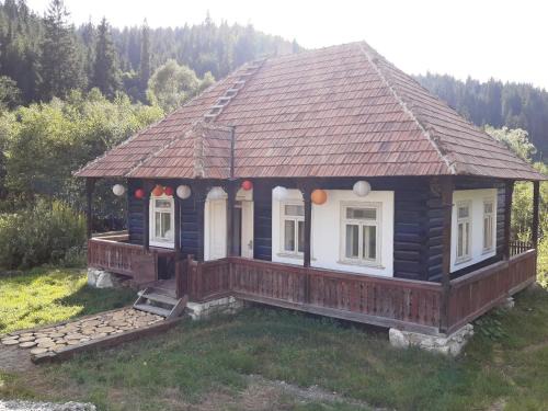 Carlibaba Casa | La Malu' Bistritei - casutele Valea Stanii