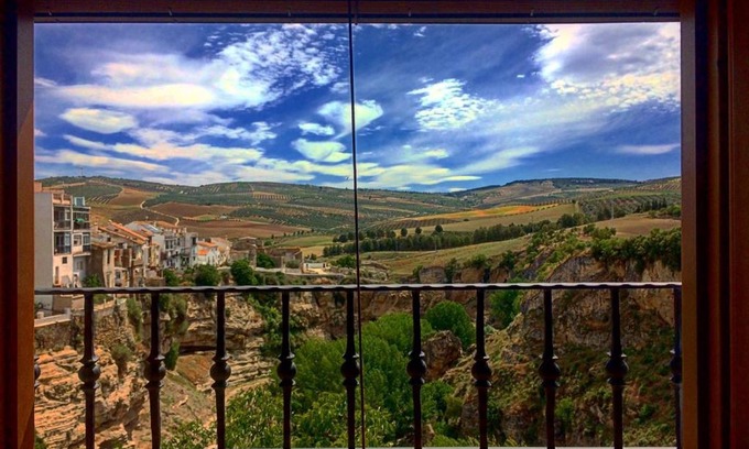 Alhama de Granada Casa | La Maroma Rooms & Views