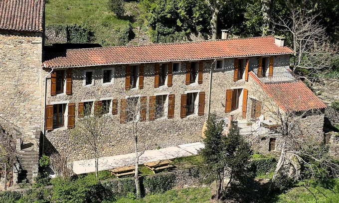 Olargues Casa | La Mazette, feet in the water! (6 people)