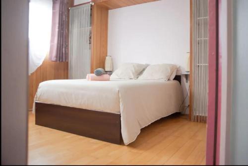 Chateauroux Casa | La menuiserie- 2 chb-clim-wifi-parking