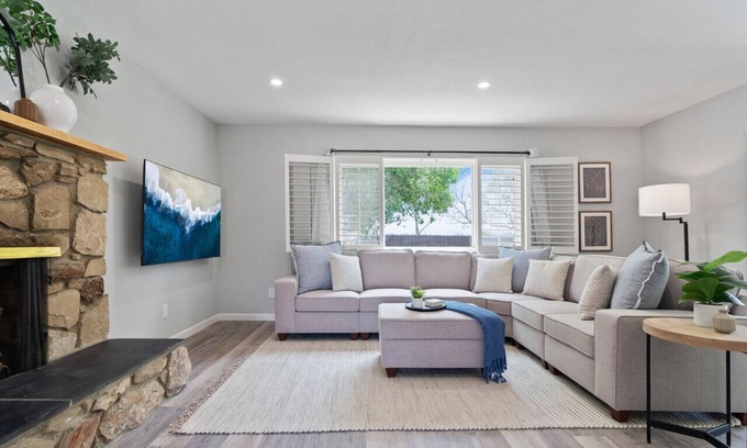 San Carlos Apartamento | La Mesa Gem with Games Hot Tub and Pickleball