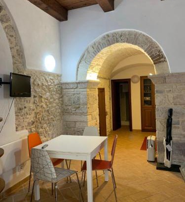 Castel di Tora Apartamento | La Minicasa al Lago del Turano