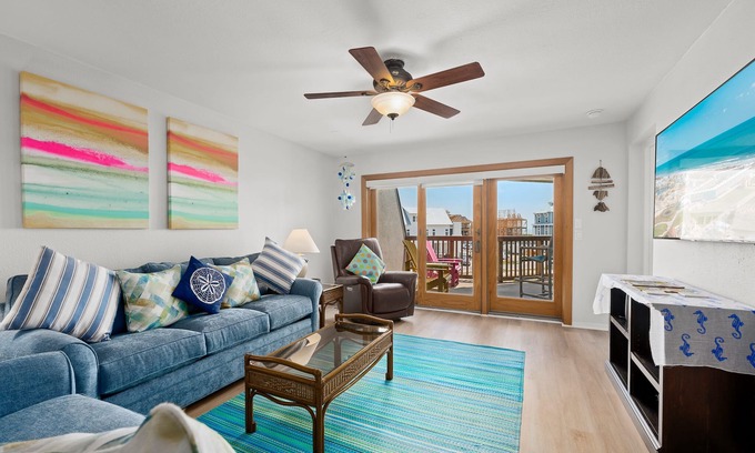 Port Aransas Condominio | La Mirage Condo 208L Beachfront Condo Resort & Private Boardwalk to Beach