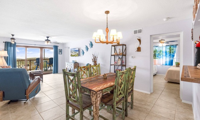 Port Aransas Condominio | La Mirage Condo 211L- Beach Condominium Resort with Private Boardwalk to BEACH