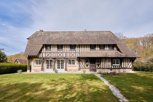 Beaumont-le-Roger Casa | La Musardière - Cottage avec Grand Jardin