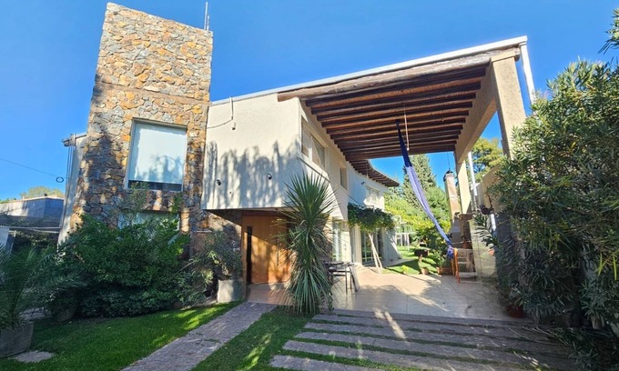 Luján de Cuyo Villa | La Nevada, magnifica casa con jardín y piscina