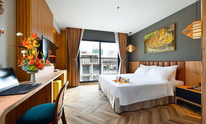 Ben Nghe Hotel | LA OPERA SAIGON HOTEL