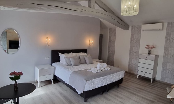 Gauriaguet Casa | La Pépite piscine, massage et spa