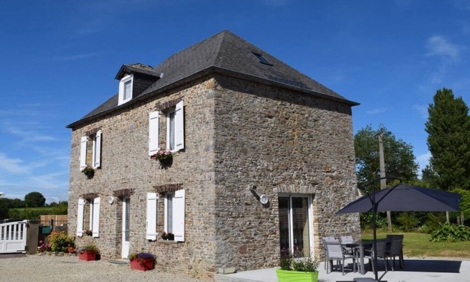 Saint-Germain-sur-Ay Cabaña | La p'tite maison de la bergere