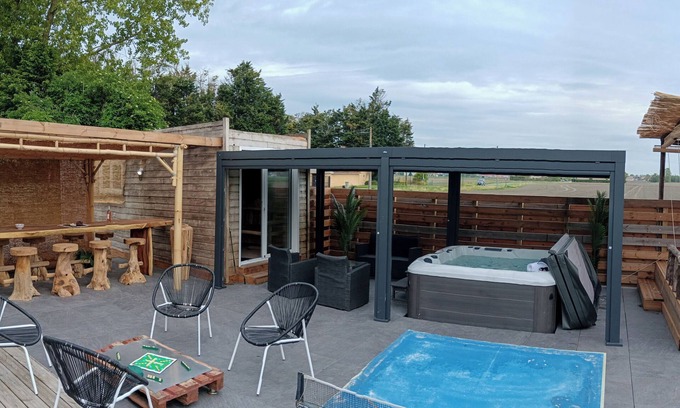 Oye-Plage Casa | La Parenthèse Inattendue - Private Jacuzzi & Sauna