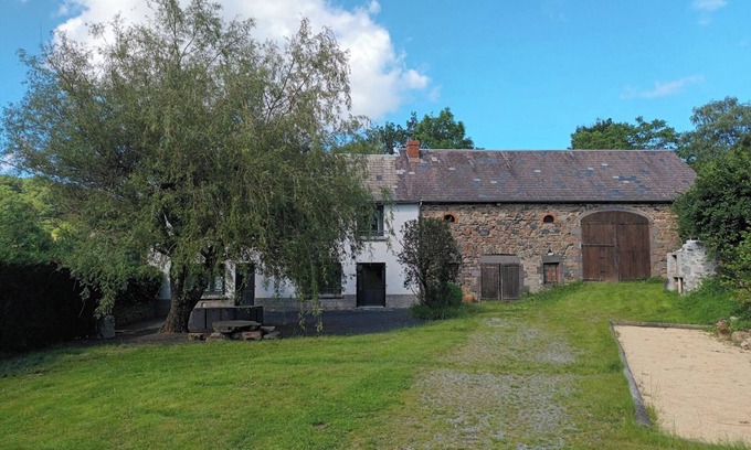 Genouillac Casa | La Part des Anges - Gîte de Village- Idéal Pour des Vacances à Plusieurs