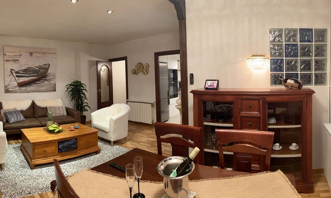 Viladecans Apartamento | La pastora Gava, Apartamento con parking cerca de Barcelona.