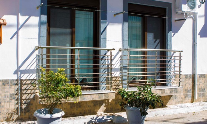Skiathos Town Hotel | La Pensione 5 Skiathos